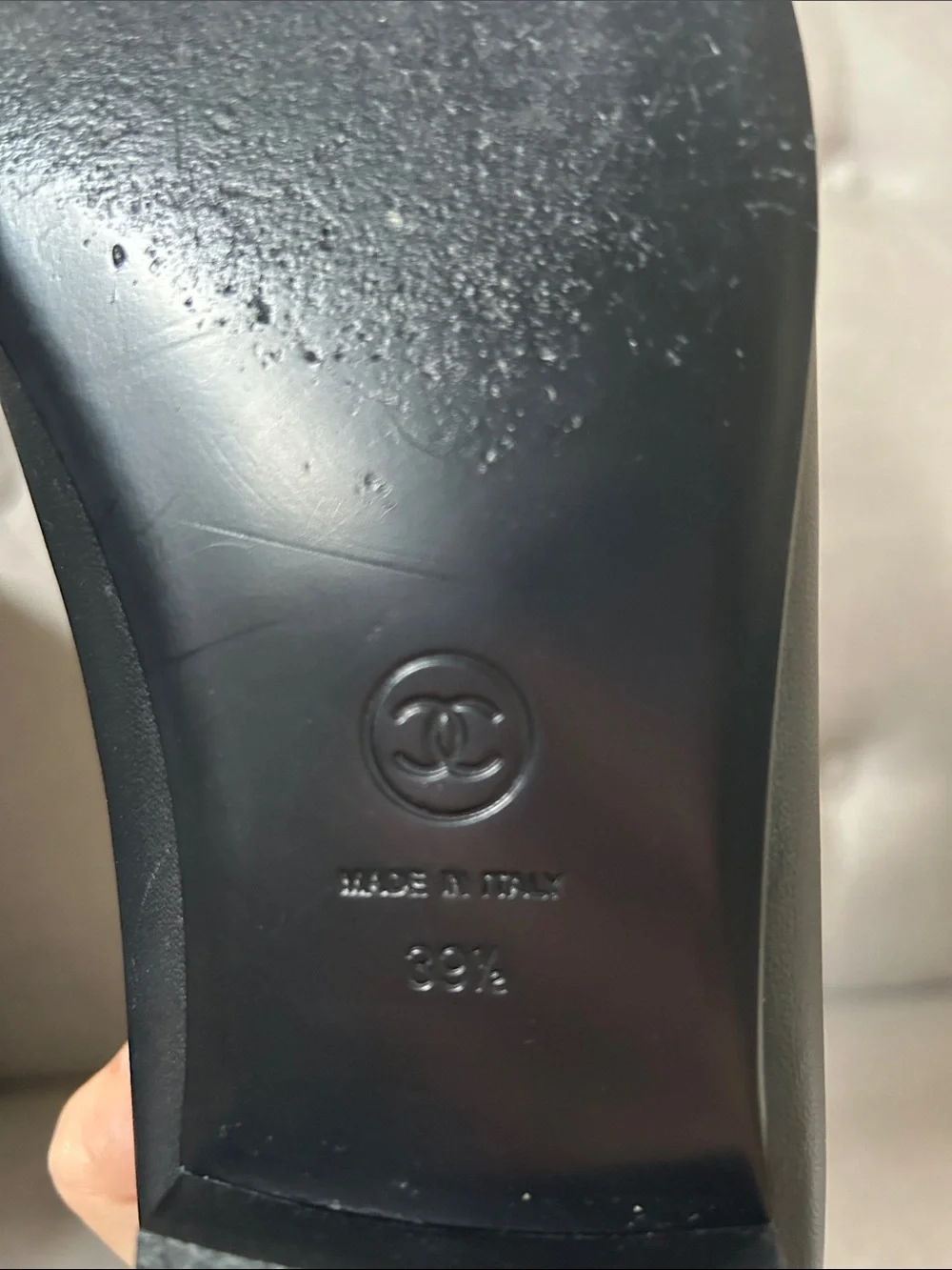 CHANEL Black Leather Ballet Flats with Patent Cap-Toe and CC Emblem 39H/B 39 1/2